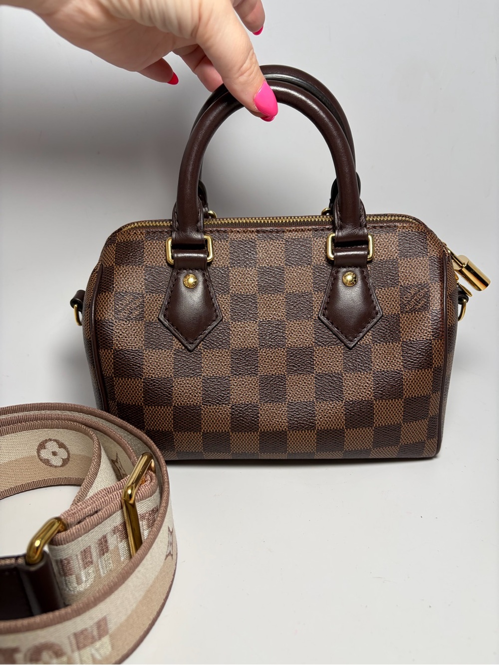 SOLD Louis Vuitton Speedy 20 Bandouliere Damier Ebene w/COA, dust bag & box - Picture 2 of 16